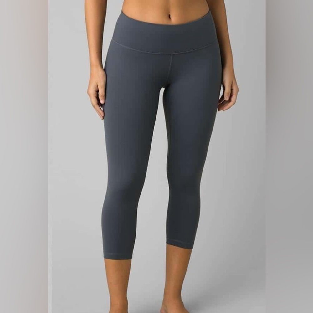 prAna pillar grey capri leggings, small